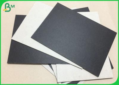 China alto papel 2.5m m negro de la cartulina de la dureza 2m m de 95 del x 120cm para el paquete del regalo en venta