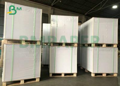China 23,5 rollo de papel sin recubrimiento del libro blanco de x 35inch 60lb 70lb 80lb alto para la fabricación de los folletos en venta
