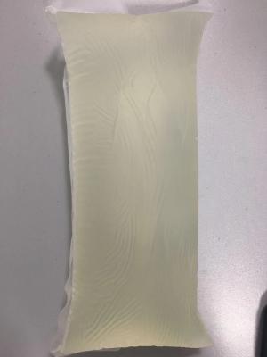 China Do tecido esparadrapo do bebê do derretimento quente transparente amarelo ou branco da PSA uso e do guardanapo sanitário à venda