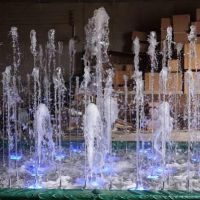 China Roestvrij staal draagbare fontein signaalcontrole High Spray Te koop