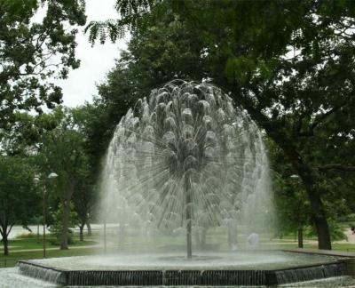 Chine Boule de roulement de l'eau Pissenlit fontaine jardin maison haut spray à vendre