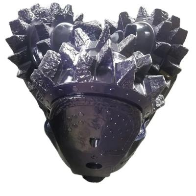 China Pedazo tricónico molido del diente de acero de IADC 115 para el petróleo que perfora pozo la cabeza china del taladro en venta