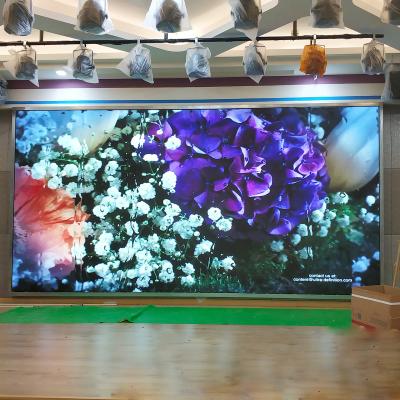 China Pantalla de alquiler interior a todo color 250*250m m del centro comercial LED de la pantalla LED P2.604 en venta