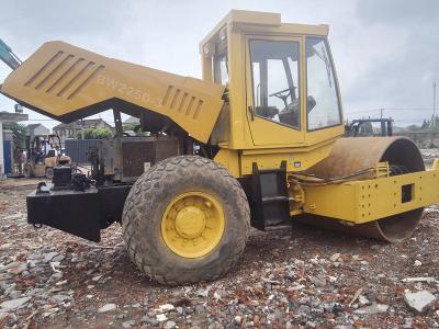 China BOMAG BW225D-3 Used Road Roller , Single Drum Vibratory Roller Deutz Engine 147kw for sale