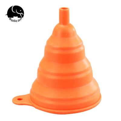 China FDA Silicone Kitchen Funnels Large Collapsible Funnel For Liquid Transfer for sale