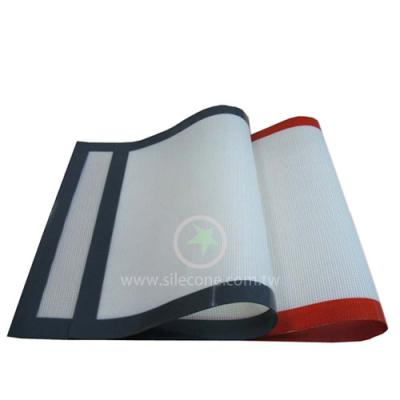 China Reusable Silicone Fiberglass Baking Mat , Non Slip Silicone Pastry Mat 42*29.6cm for sale