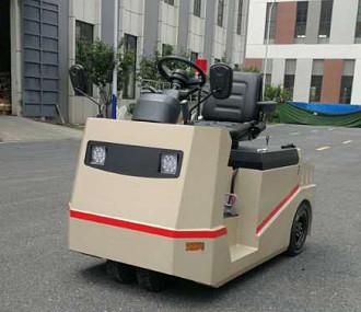 Chine Tracteur électrique à remorque assise Poids de traction 4000 KG AC Drive Motor sans balai Entretien gratuit à vendre