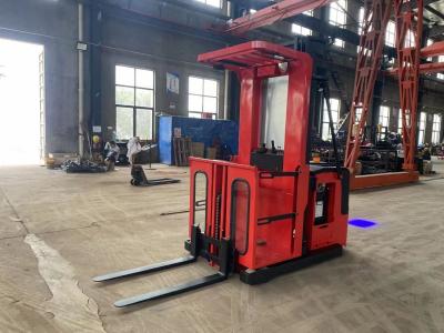 China 300 KG Warehouse Order Picker Machine Wide angle view Electronic steering for sale