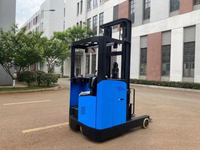 China Electric Reach Truck Vehicle Move Forward Forklift Truck Carrying Capacity 2000 KGS Lifting Height 6500  Mm for sale