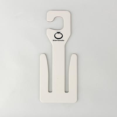 China White Paper Matt Finish Die Cut Long Cardboard Hangers For Sandal for sale