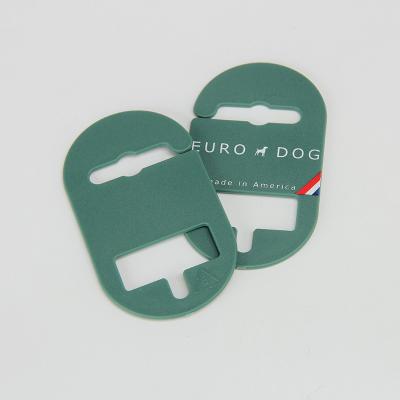 Китай Вешалка 4.8cmx8.8cm проводки собаки PP зеленого цвета ODM OEM продается