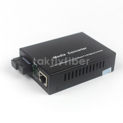 China 10/100/1000M Fiber Optic Media Converter SM 1310nm 1550nm WDM SC Bidi 40KM for sale