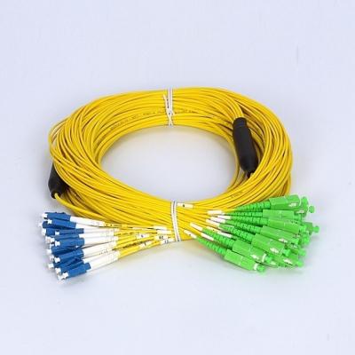 China Modo LC del cable OS2 del Fanout de la fibra óptica de los corazones G657A1 24 solo al SC en venta