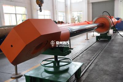 China Alzamiento hidráulico de la puerta del diámetro interior de la serie grande radial de los cilindros hidráulicos QHLY en venta