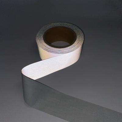 China Manufacturer Safety Custom High Light Polyester Reflective Fabrics Grey Reflective Tape For Clothing Shoes for sale