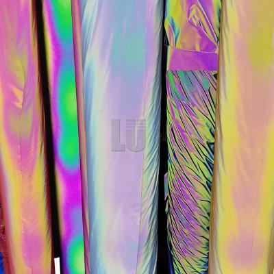 China Soft 1.37m*100m Nylon Waterproof Rainbow Reflective Fabric for sale