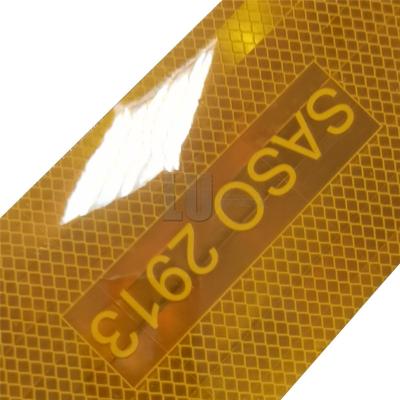 China Largura reflexiva amarela das etiquetas 4inch de SASO 2913 impermeáveis à venda