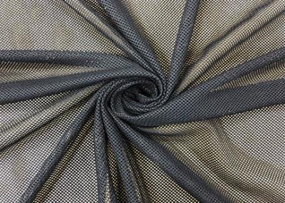Chine tissu 100% de maille du polyester 60GSM tricoté pour l'usage de sports rayant le noir à vendre