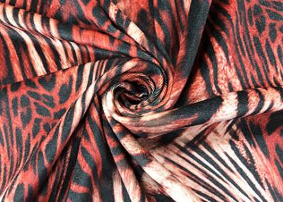 Cina Tessuto del velluto del poliestere di 260GSM Velboa per la larghezza del Dress Tiger Pattern 150cm di signore in vendita