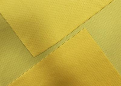 Китай Мягкое 100% полиэстер 210GSM выбило ткань бархата картины микро- для домашней ткани - желтого цвета продается