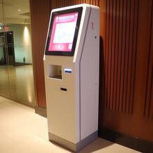 China Auftragszahlungsterminalkioskbodenstandmaschinen-Hoteleigentest im Kioskbargeld/im Kartenzahlungskiosk zu verkaufen