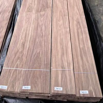 China Grain Walnut Wood Veneer Natural Sheet Rotary Cut Square Edge Treatment for sale