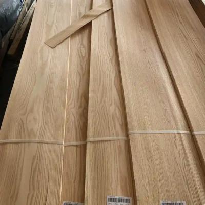 China 0.45mm Red Oak Wood Veneer , Phenolic Glue Grain Natural Oak Veneer Sheets for sale