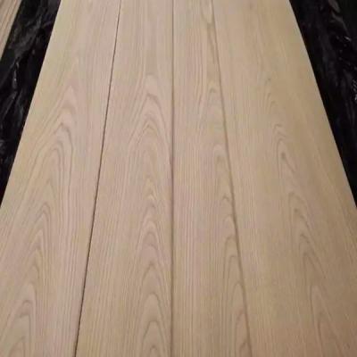 China Graan Natural Wood Veneer 0,45 mm 0,5 mm 0,6 mm Rood eikenplaatrol Te koop