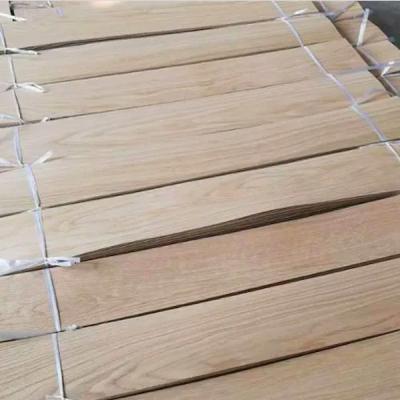 China FSC Wooden Flooring Layers Fire Resistant Natural Plain Sliced Veneer for sale
