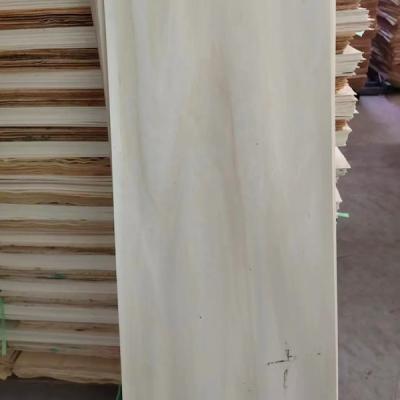 China Plywood Poplar Veneer Sheets 0.8-3.0mm B1 Wooden Flooring Panels for sale
