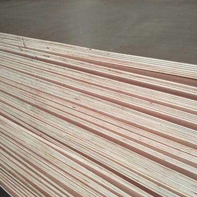 China Composite Hardwood Veneered Plywood , 4x8 Feet Birch Faced Poplar Plywood for sale
