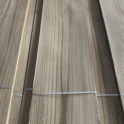 China Parasol natural Painéis de piso de madeira Chapas laminadas 0,6 mm FSC à venda