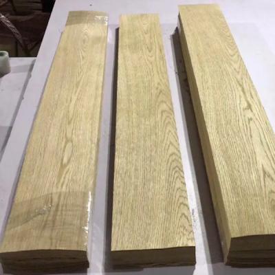 China Smooth White Oak Panels , Fireproof 1220mm*2440mm Oak Wood Veneer For Flooring for sale