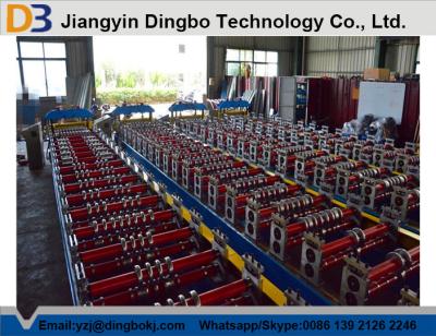 China 380V 50 Hz High Speed Metal Dachverkleidung Roll bildende Maschine mit hydraulischer Steuerung zu verkaufen