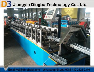 China Máquina de acero galvanizada automática de la fabricación de la bandeja de cable con la parte de perforación en venta