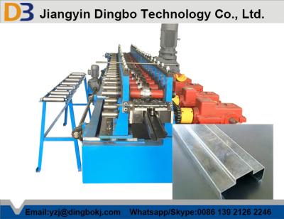 China Maquinaria de acero del marco de puerta de la eficacia alta con el sistema conducido de la caja de la cadena o de engranajes en venta