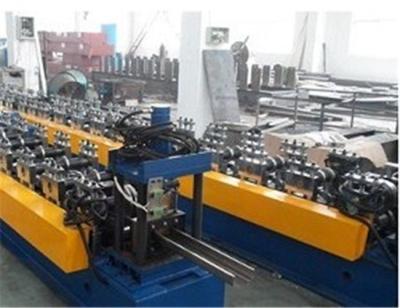 China Perfil de acero del metal frío euro expreso del estilo que hace la fabricación del marco de puerta de la hoja de la máquina en venta