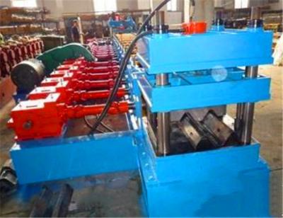China Gi Steel Guardrail Roll Forming Machine For Highway Building Material for sale