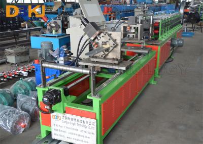 中国 10-20M/MIn Sppedの機械を形作る機械金属のスタッドおよびトラック ロールを形作る良質の乾式壁のキール ロール 販売のため