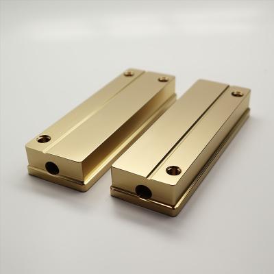 China piezas de repuesto de fresado CNC de metal a medida piezas de mecanizado de latón CNC de precisión en venta