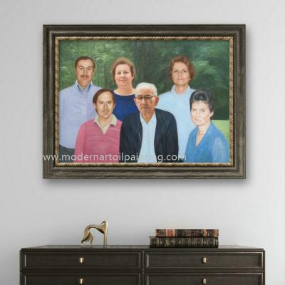 China Family Custom Oil Painting Portraits ​For Side View Cabinet Decoration for sale
