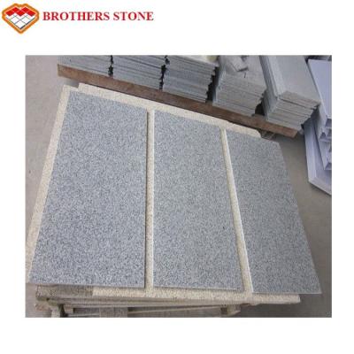 China Losa gris cristalina natural flameada grande del granito de la piedra G603 Bianco del granito en venta