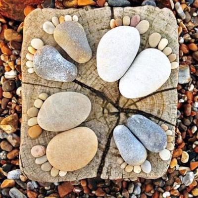China Rock Footmark Small Cobblestones For Garden Cute Sidewalk Backyard for sale