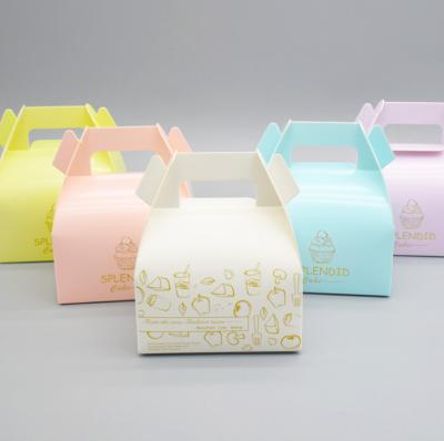 China Disposable Bakery Pastry Take Away Paper Cake Packaging Box With Handle Food Grade for sale