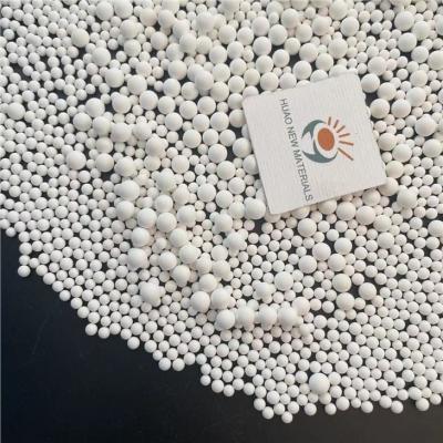 China Large Ratio Alumina Ceramic Grinding Balls Beads 92% 95% 99% for sale