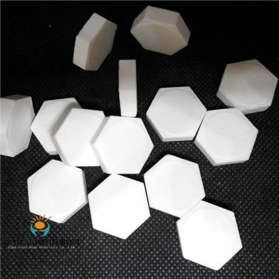 China 95 Forma hexagonal de aluminio azulejos cerámicos Material de aluminio para la industria del acero en venta