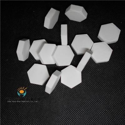 China Hoge zuiverheid aluminium keramische tegels aluminium zeshoekige keramische tegels Te koop