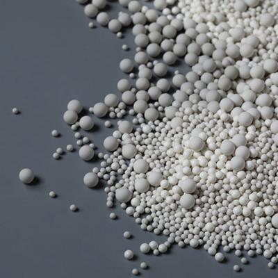 Chine ZTA 280 Boules d'aluminium en zirconium Perles de fraisage en zirconium haute sphéricité à vendre