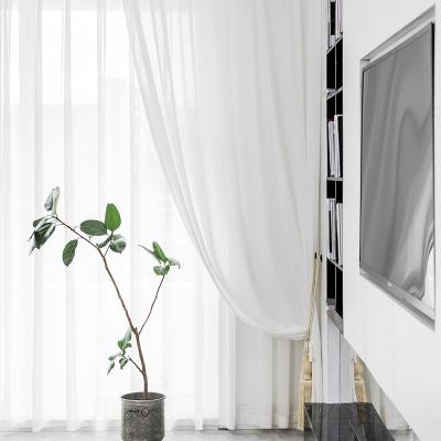 中国 Hook Silk Plain White Yarn Sheer Pure Curtains Hotel Floating Window Soft Style 販売のため