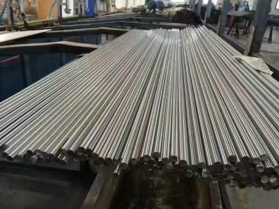 China Final de tierra retirado a frío libre de la barra redonda del acero inoxidable de AISI que trabaja a máquina 303Se en venta
